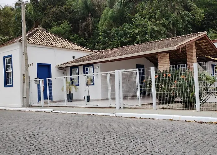 Casa Acoriana A Beira-Mar!