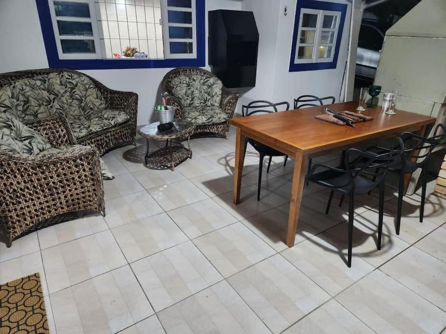 Casa Acoriana A Beira-mar! Сasa de vacaciones Florianópolis